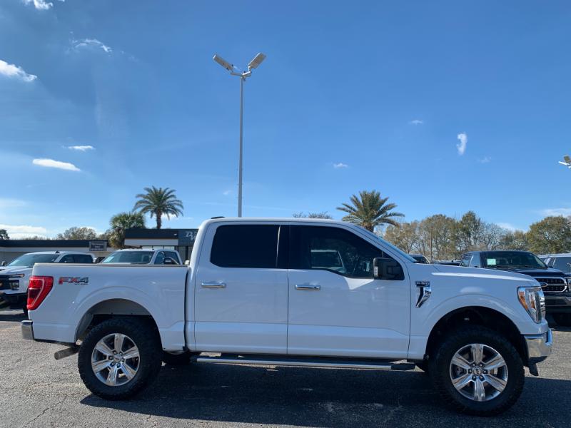 Ford F-150 XLT SuperCrew 4WD 2023