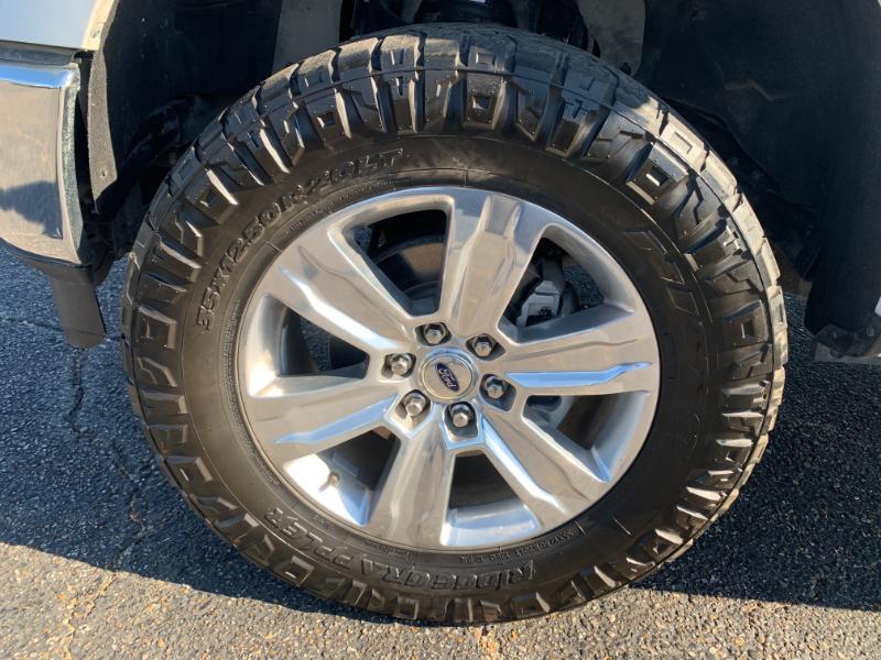 Ford F-150 XLT SuperCrew 4WD 2023