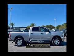 2024 RAM 2500  2024 RAM 2500
