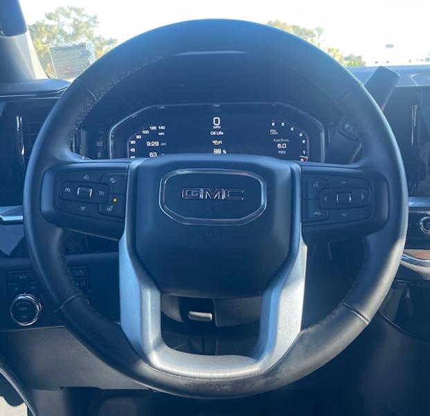 GMC Sierra 1500 SLT Crew Cab 4WD 2023 GMC Sierra 1500 SLT Crew Cab 4WD 2023