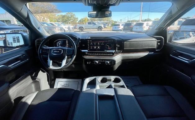 GMC Sierra 1500 SLT Crew Cab 4WD 2023 GMC Sierra 1500 SLT Crew Cab 4WD 2023