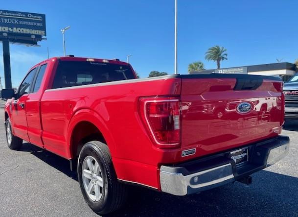 Ford F-150 XLT 2WD SuperCab 8' Box 2022 Ford F-150 XLT 2WD SuperCab 8' Box 2022