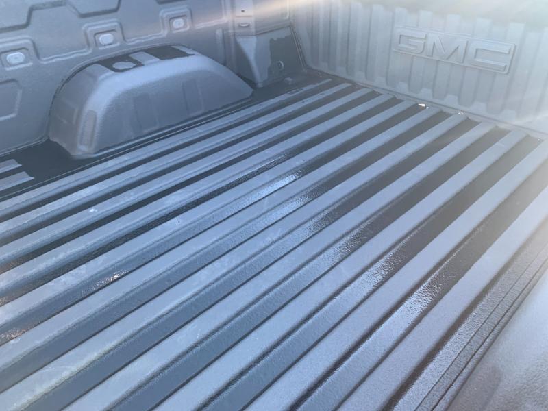 GMC Sierra 1500 SLT Crew Cab 4WD 2023