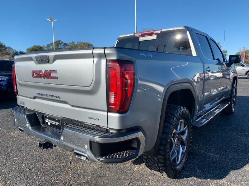 GMC Sierra 1500 SLT Crew Cab 4WD 2023