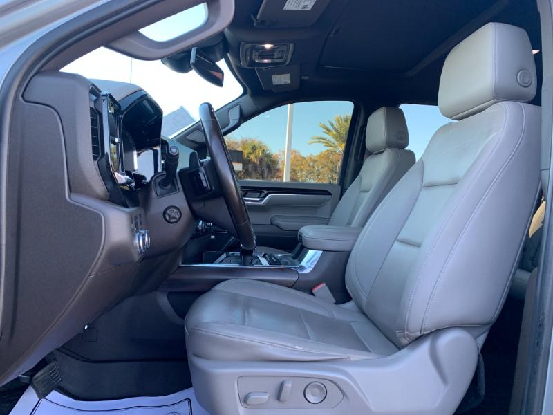 GMC Sierra 1500 SLT Crew Cab 4WD 2023