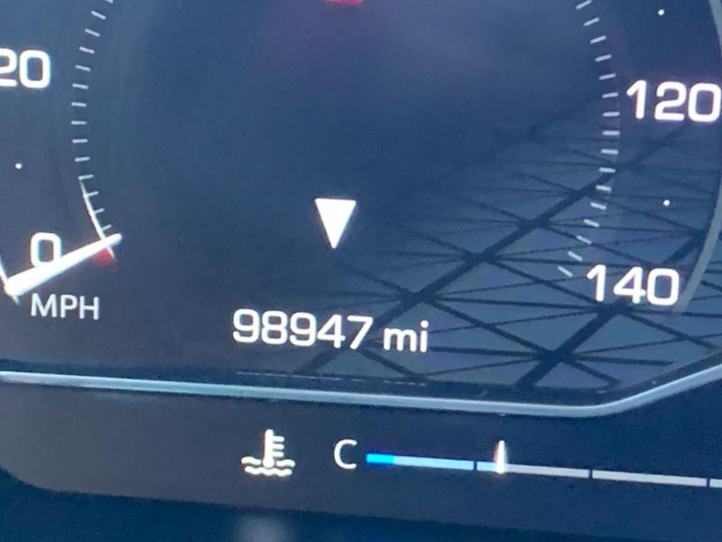 GMC Sierra 1500 SLT Crew Cab 4WD 2023