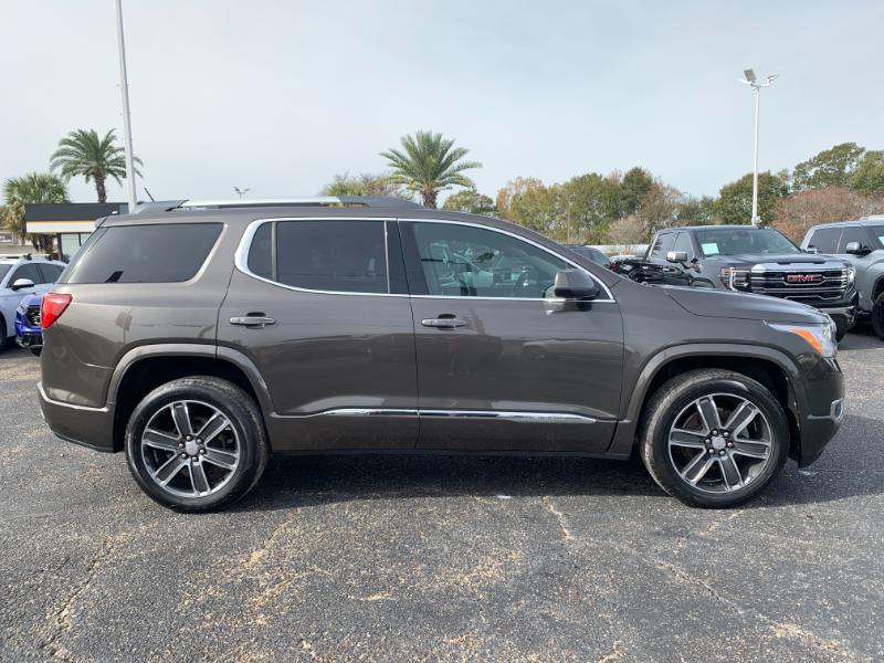 GMC Acadia Denali AWD 2019