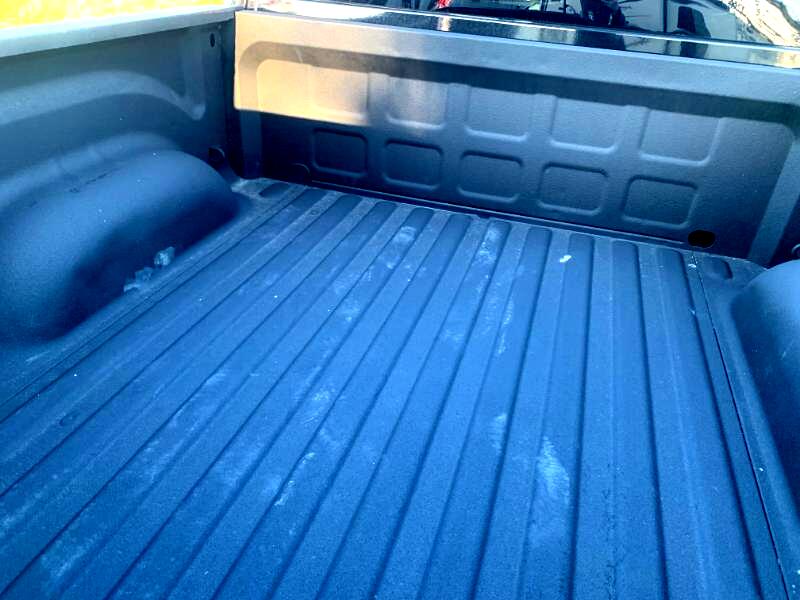 RAM 1500 Classic Tradesman Crew Cab SWB 2WD 2022