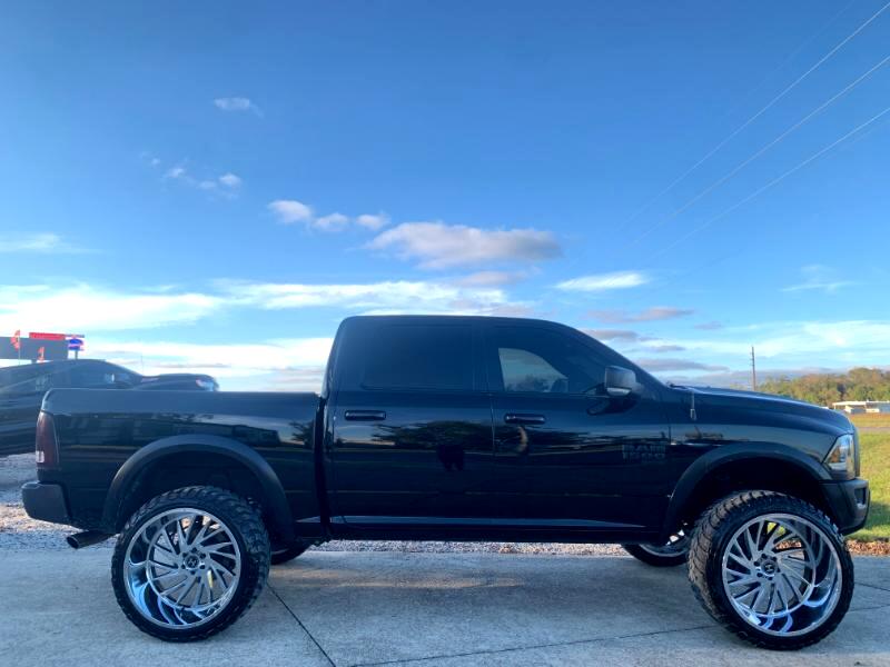 RAM 1500 Classic Tradesman Crew Cab SWB 2WD 2022