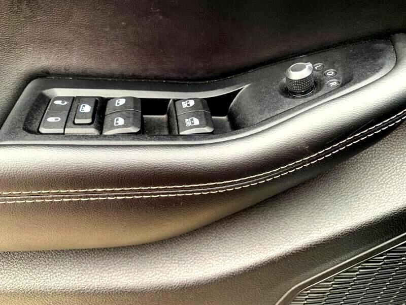 Jeep Grand Cherokee Laredo 4WD 2024