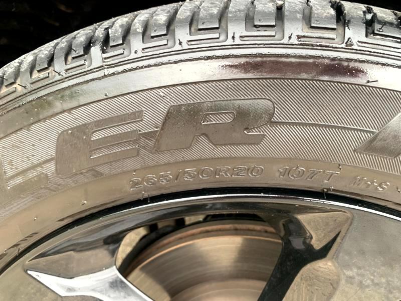 Jeep Grand Cherokee Laredo 4WD 2024