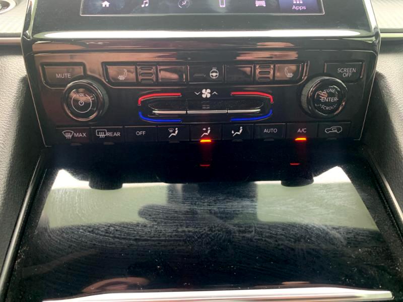 Jeep Grand Cherokee Laredo 4WD 2024