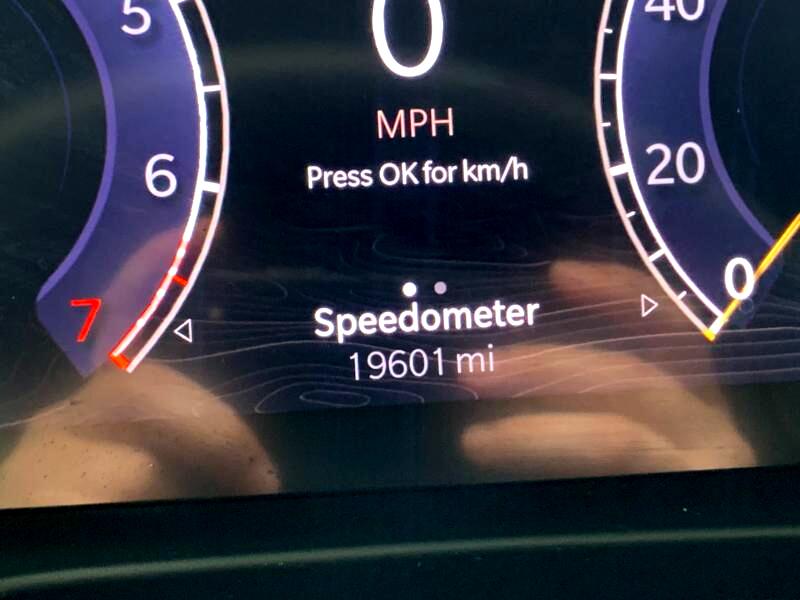 Jeep Grand Cherokee Laredo 4WD 2024