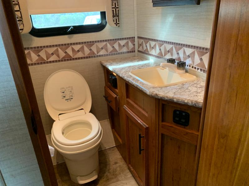 Ford Econoline E450 2017