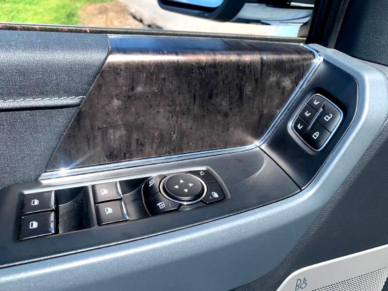 Ford F-150 Lariat SuperCrew 5.5-ft. Bed 4WD 2023