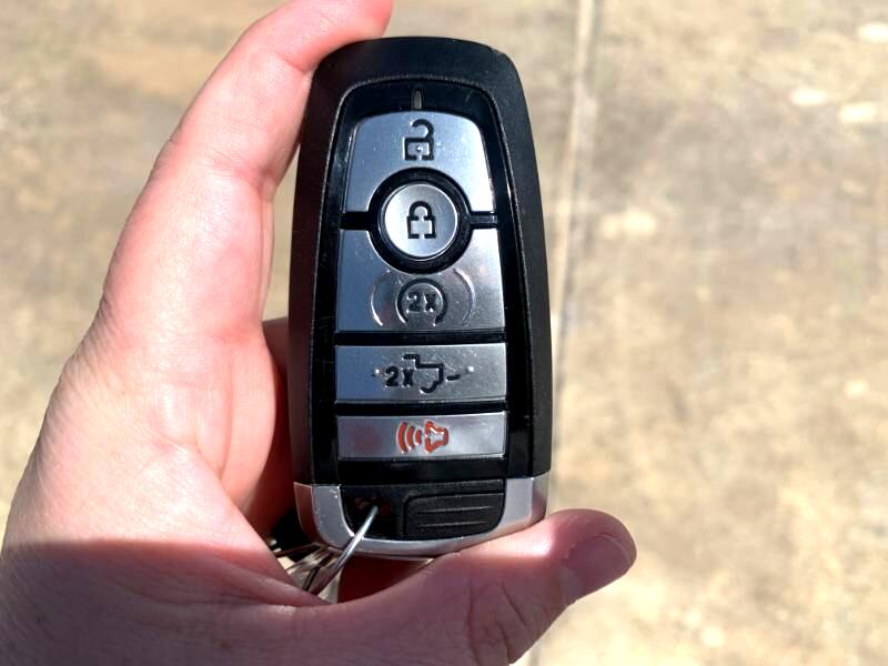 Ford F-150 Lariat SuperCrew 5.5-ft. Bed 4WD 2023