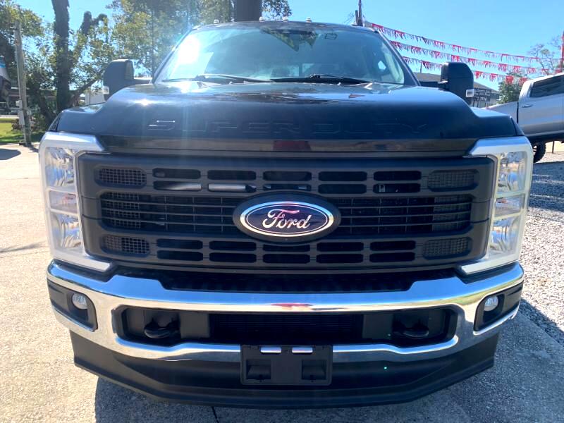 Ford F-350 SD XL Crew Cab Long Bed DRW 4WD 2024