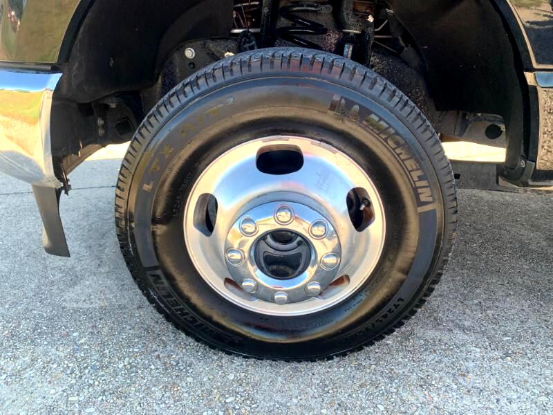 Ford F-350 SD XL Crew Cab Long Bed DRW 4WD 2024