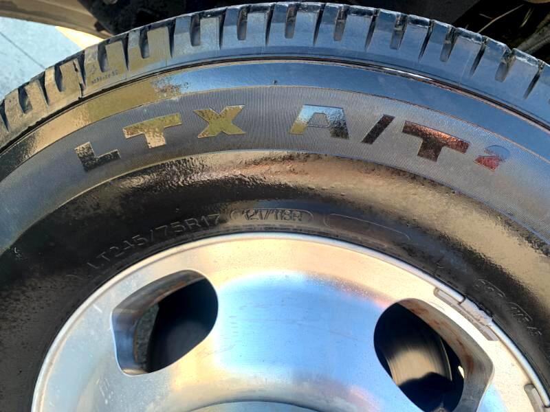 Ford F-350 SD XL Crew Cab Long Bed DRW 4WD 2024