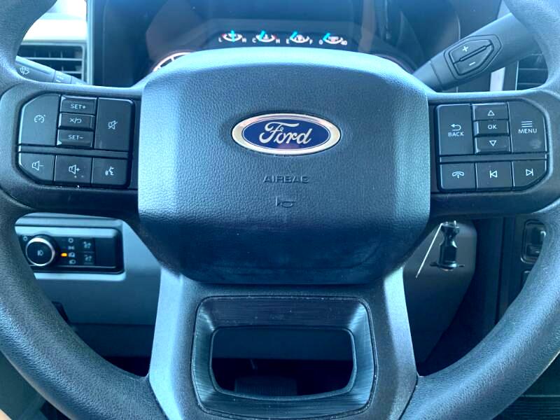 Ford F-350 SD XL Crew Cab Long Bed DRW 4WD 2024