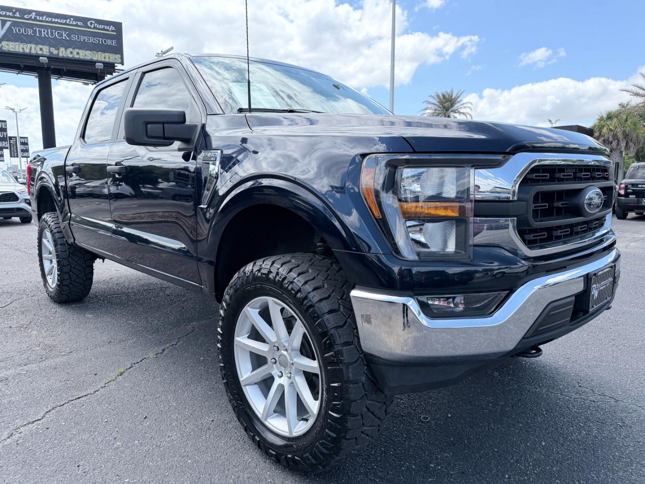 Ford F-150 XLT 4WD SuperCrew 5.5' Box 2023