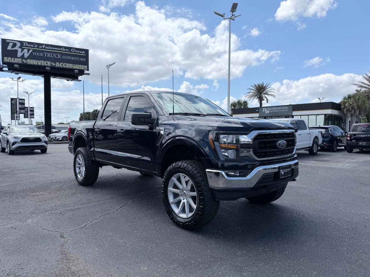 Ford F-150 XLT 4WD SuperCrew 5.5' Box 2023