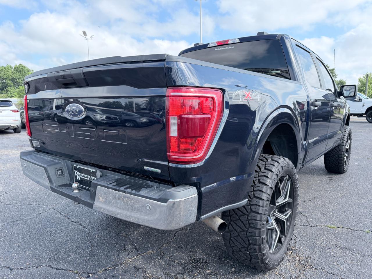 Ford F-150 XLT 4WD SuperCrew 5.5' Box 2023