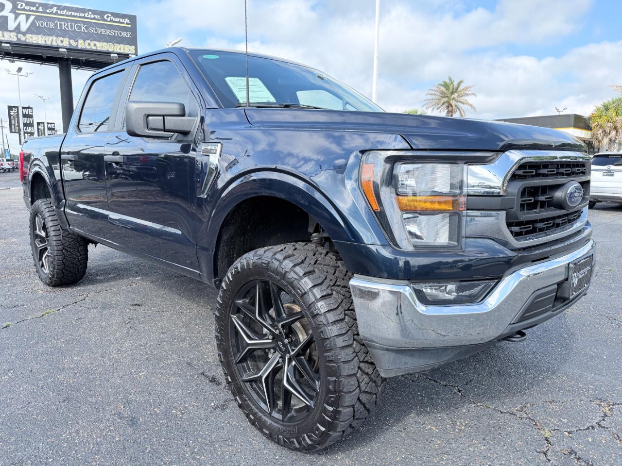 Ford F-150 XLT 4WD SuperCrew 5.5' Box 2023