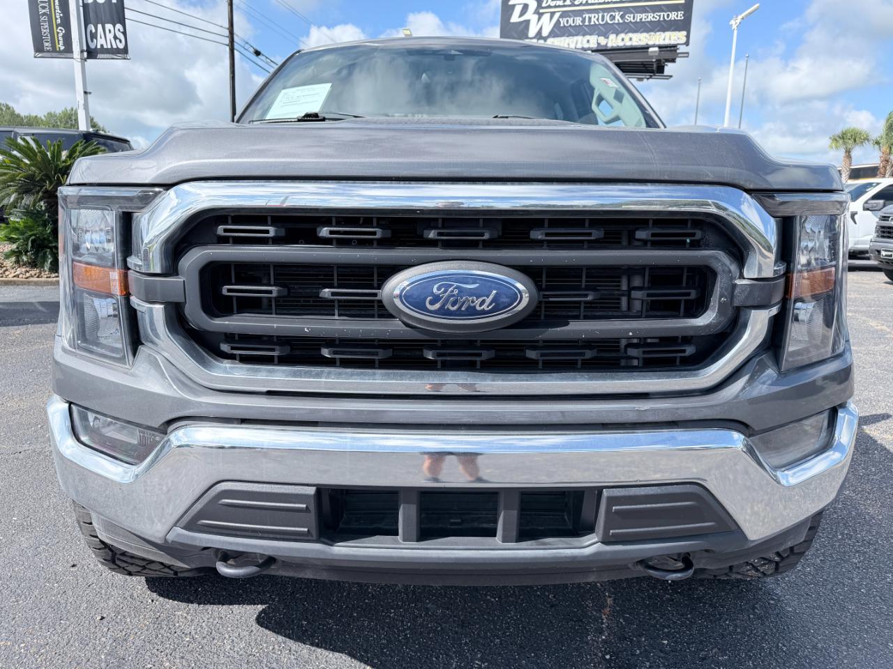 Ford F-150 XLT 4WD SuperCrew 5.5' Box 2023