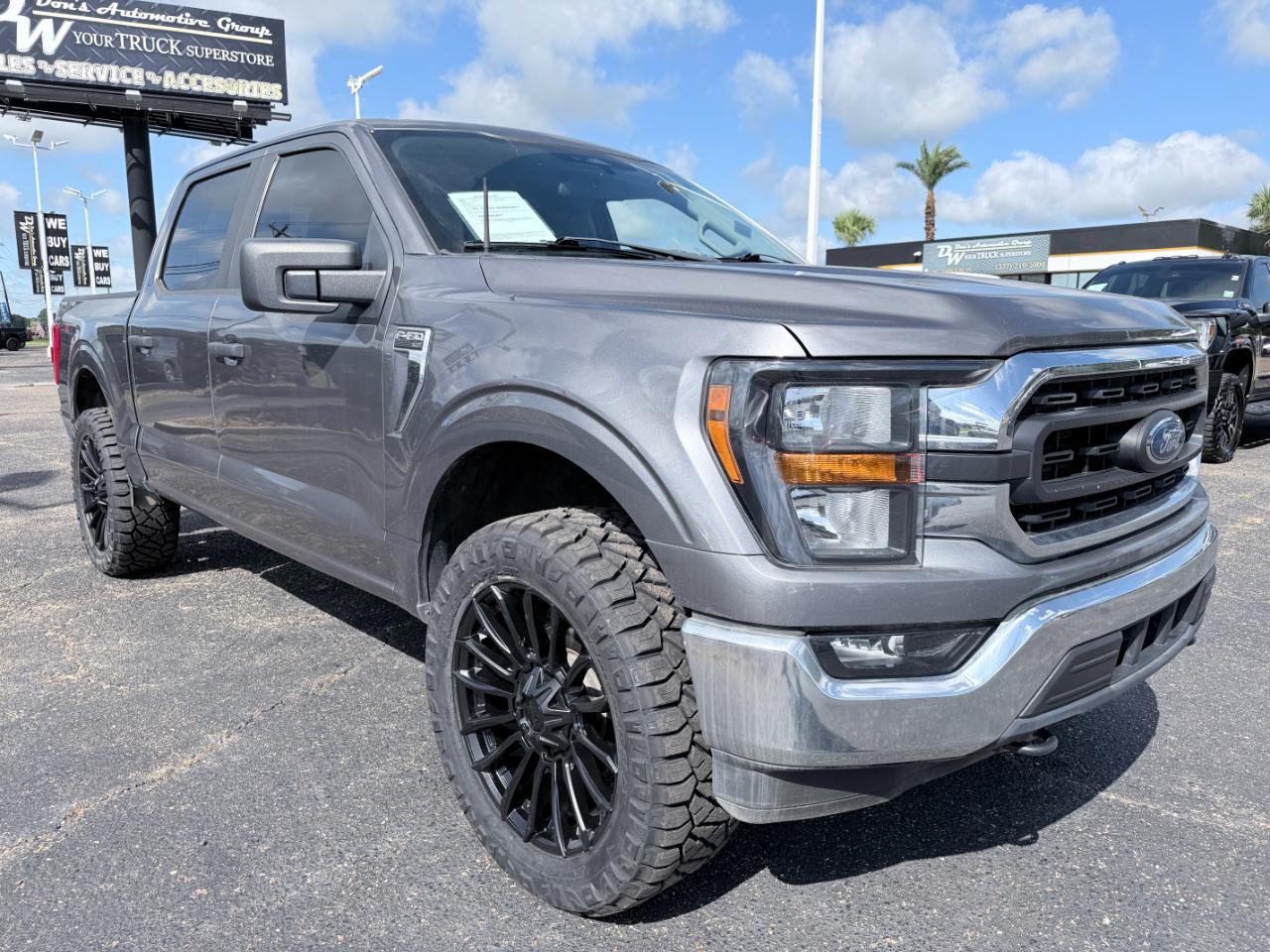Ford F-150 XLT 4WD SuperCrew 5.5' Box 2023
