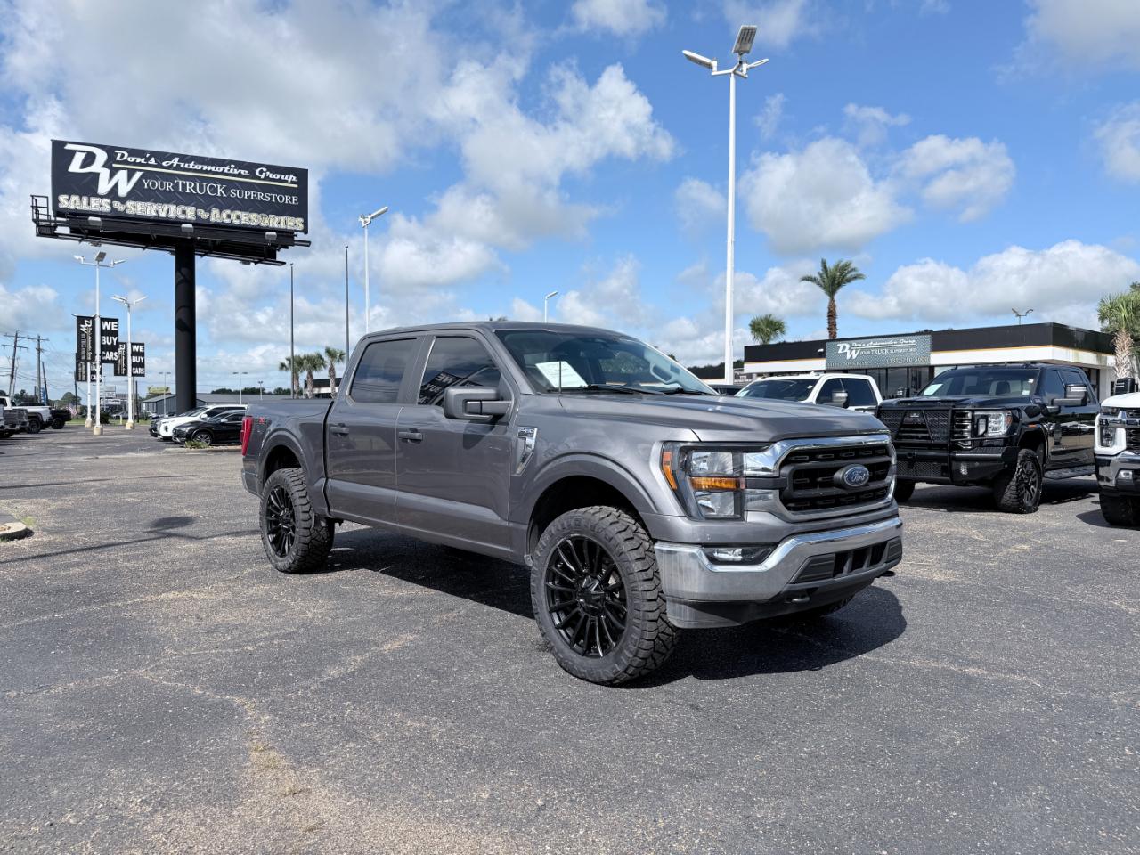 Ford F-150 XLT 4WD SuperCrew 5.5' Box 2023