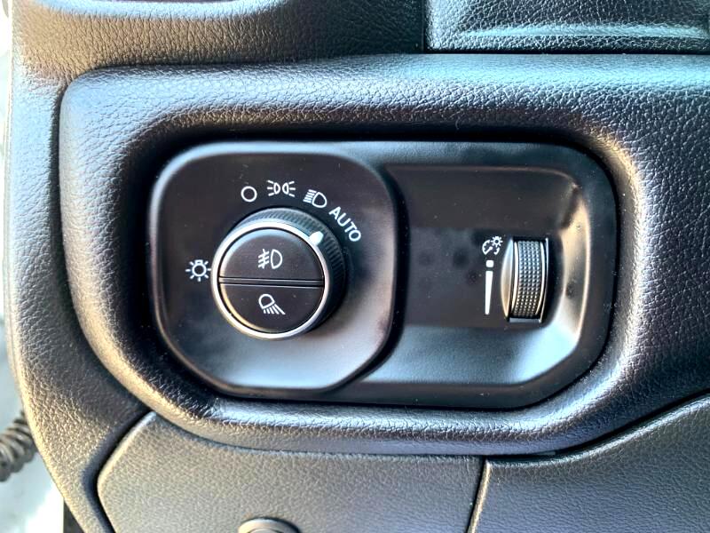 RAM 2500 Tradesman Crew Cab SWB 4WD 2022