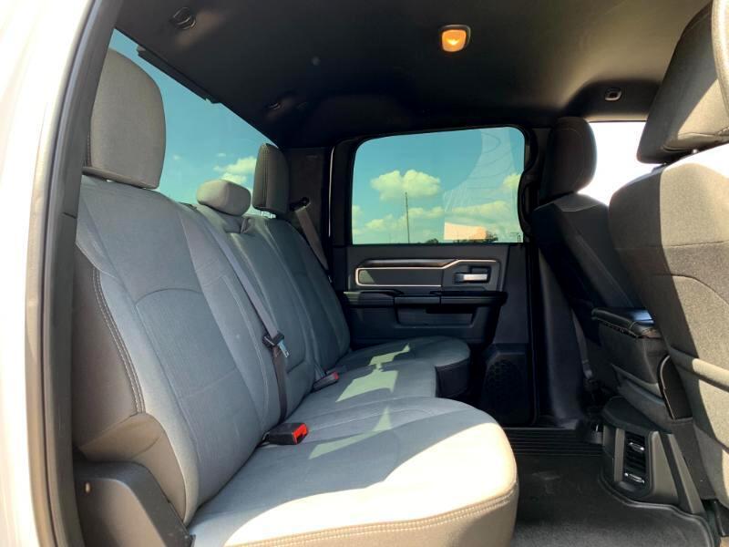 RAM 2500 Tradesman Crew Cab SWB 4WD 2022