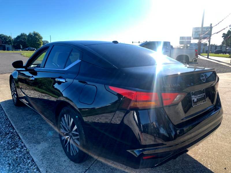 Nissan Altima 2.5 SV 2024