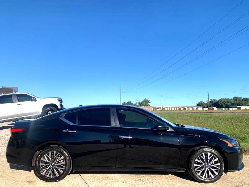 Nissan Altima 2.5 SV 2024