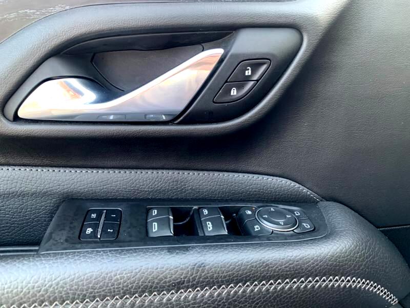 GMC Yukon Denali 2WD 2021