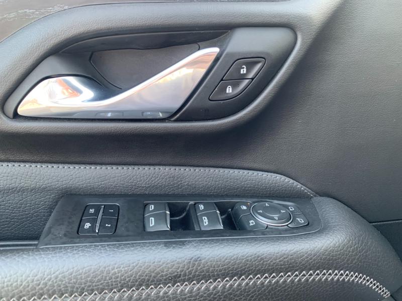 GMC Yukon Denali 2WD 2021