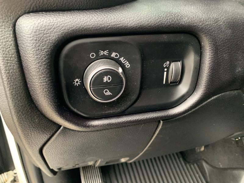 RAM 2500 Tradesman Crew Cab SWB 4WD 2022