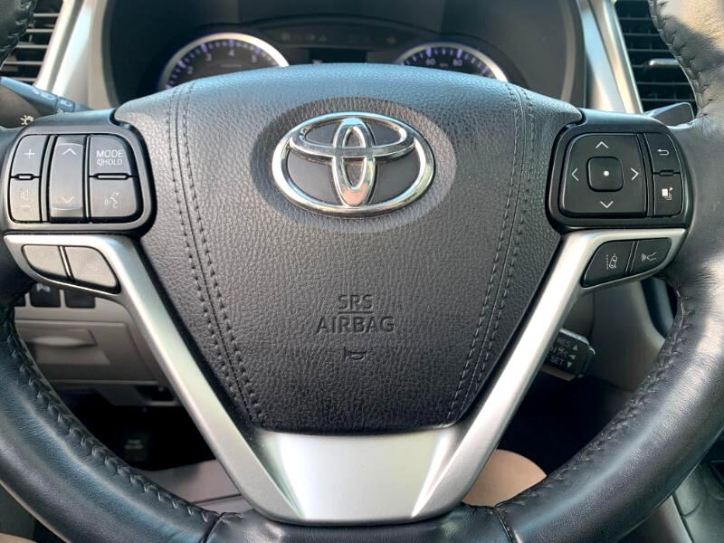 Toyota Highlander Limited FWD V6 2019