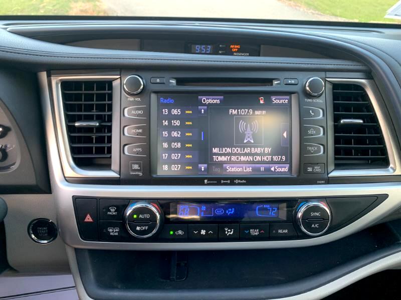 Toyota Highlander Limited FWD V6 2019