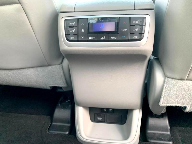 Toyota Highlander Limited FWD V6 2019