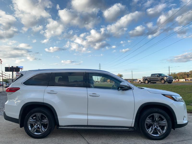 Toyota Highlander Limited FWD V6 2019