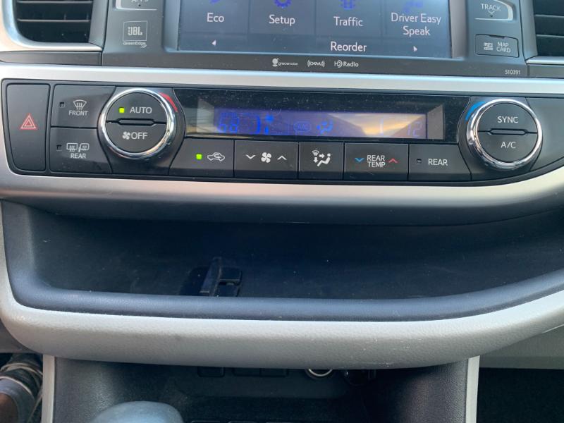 Toyota Highlander Limited FWD V6 2019