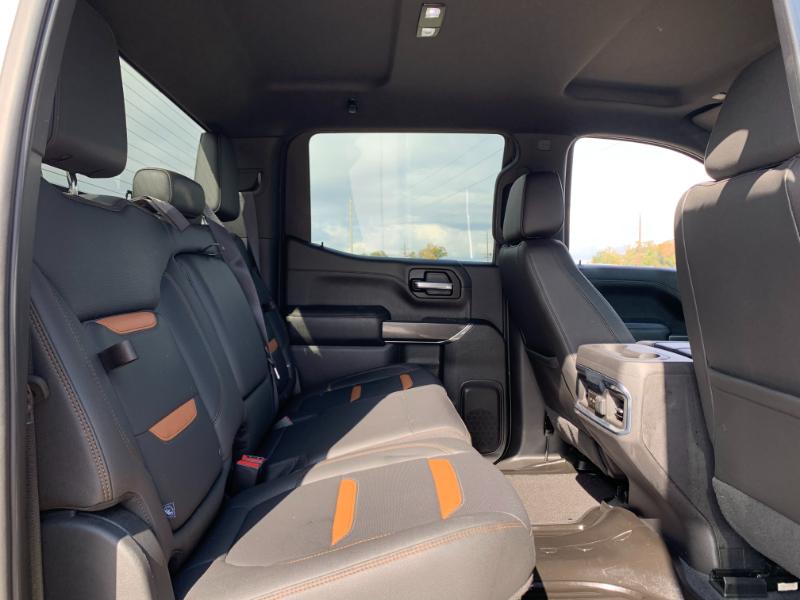 GMC Sierra 1500 AT4 Crew Cab Long Box 4WD 2021