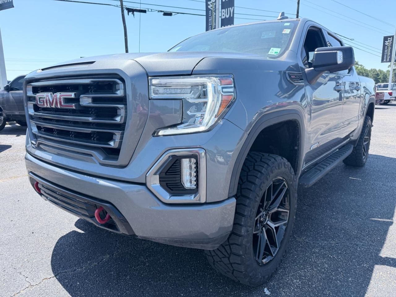 GMC Sierra 1500 4WD Crew Cab 147" AT4 2021