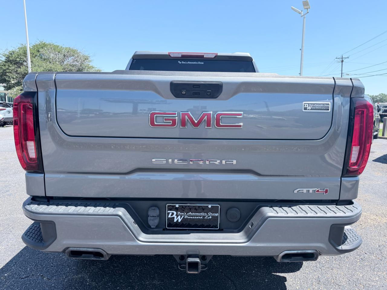 GMC Sierra 1500 4WD Crew Cab 147" AT4 2021