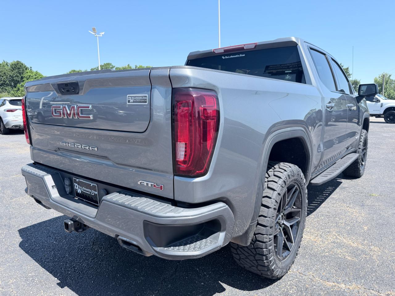 GMC Sierra 1500 4WD Crew Cab 147" AT4 2021