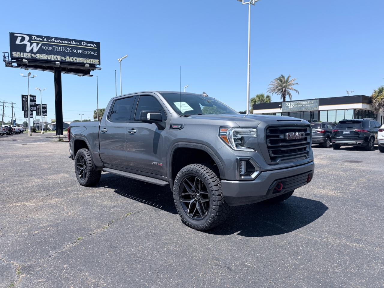 GMC Sierra 1500 4WD Crew Cab 147" AT4 2021