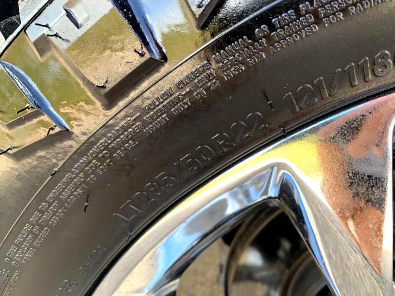 GMC Yukon SLT 4WD 2023