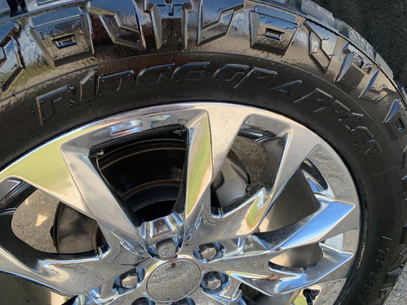 GMC Yukon SLT 4WD 2023